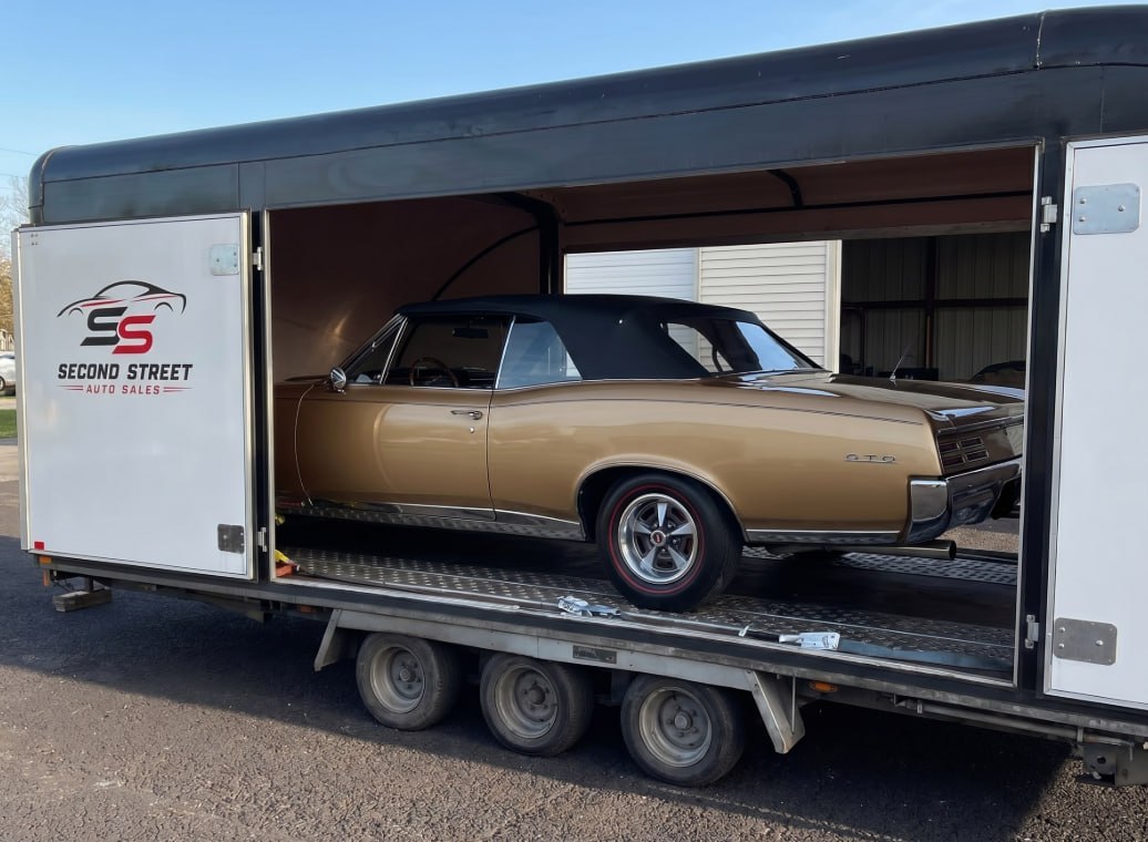 Delivered vehicle